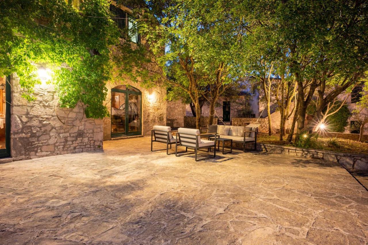 Nono Ban Hotel & Villa Gornji Humac Extérieur photo