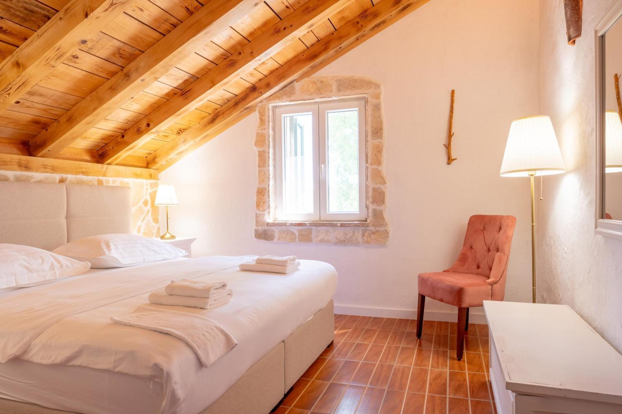 Nono Ban Hotel & Villa Gornji Humac Extérieur photo