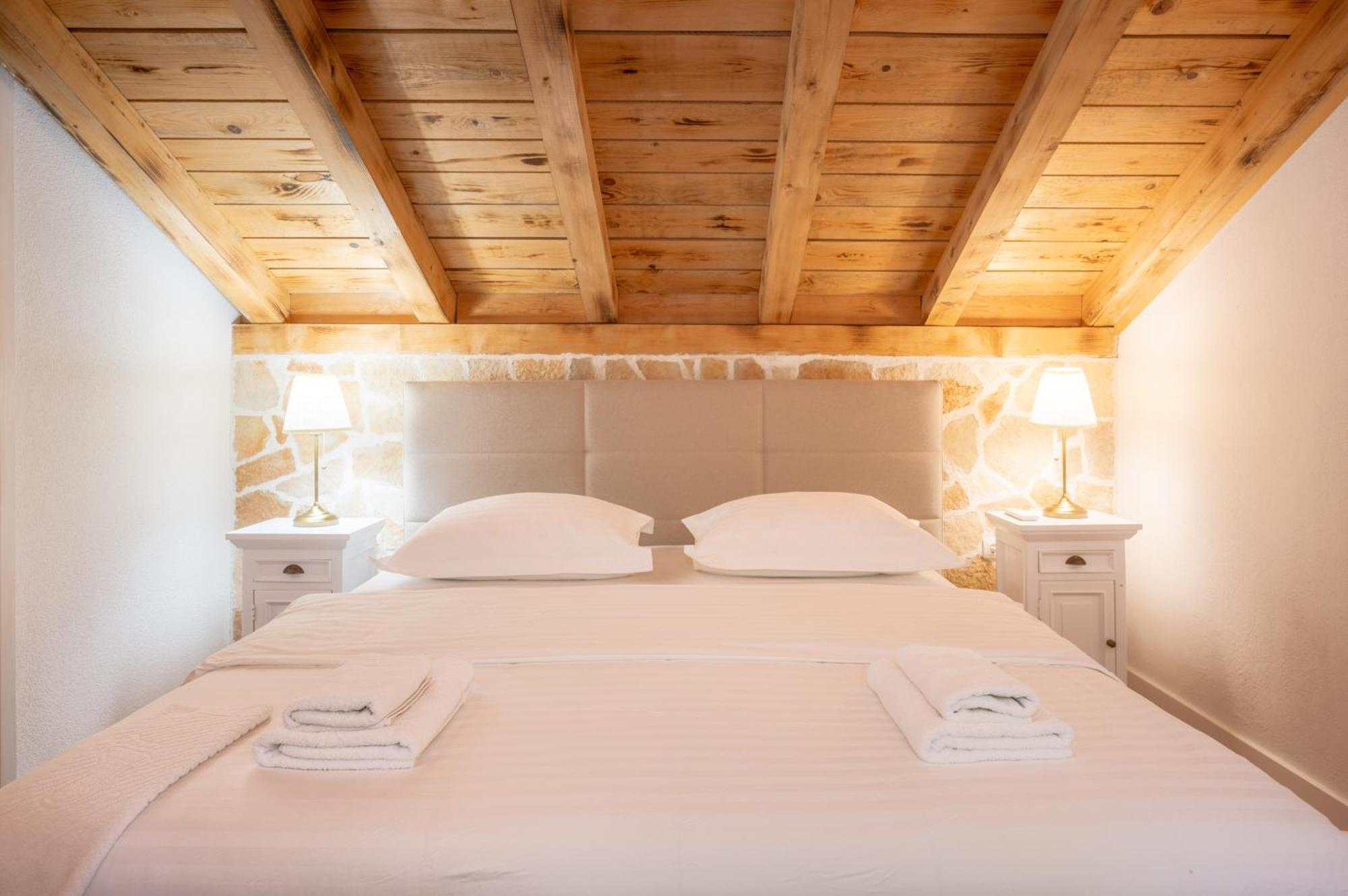 Nono Ban Hotel & Villa Gornji Humac Extérieur photo